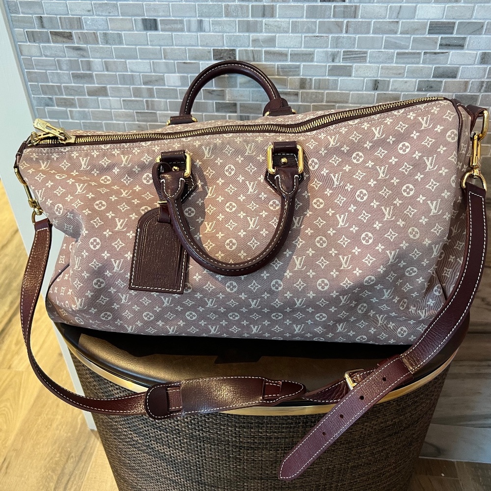 Travel bag. Louis Vuitton lite brown color, canvas